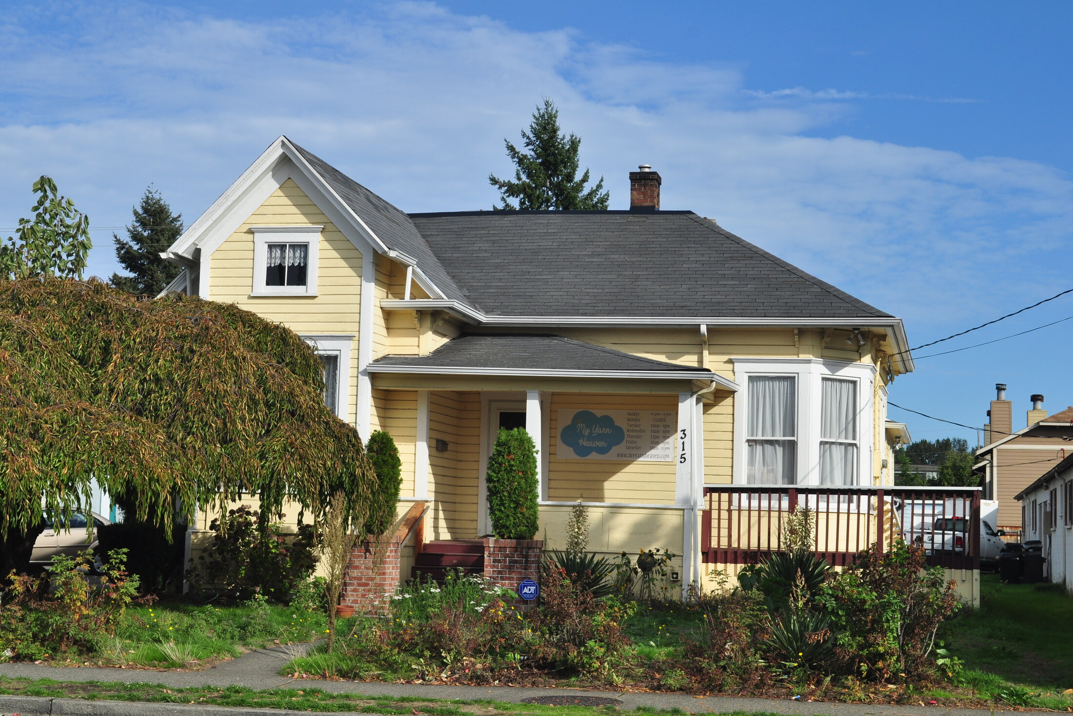 A single-family home on a residential street in Puyallup, Washington
